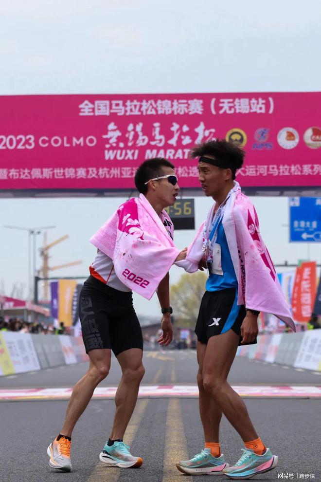 红 那是160X 60“火烧云”Bsports必一体育东方一抹(图16)