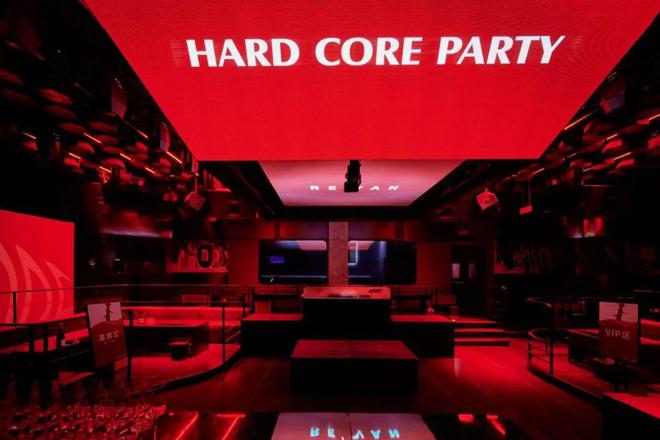 、Salomon、adidas等品牌相关资讯快来点击查看查收吧～Bsport体育平台登录NEWS Café 本周精选LOEWE(图12)