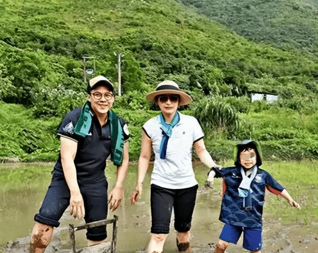 晶晶育儿遭公公吐槽网友却大赞其做法！必一运动·(B-Sports)网站郭(图9)