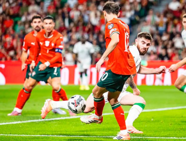 失点内维斯绝杀！葡萄牙3连胜引热议！bsport体育网站星空体育：C罗(图2)